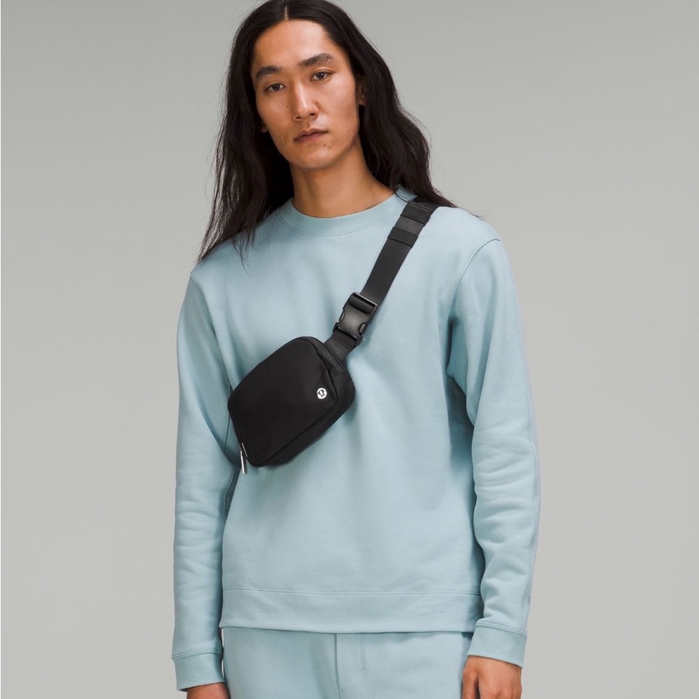 NWT Lululemon Everywhere Belt Bag Large Black - Picture 3 of 7